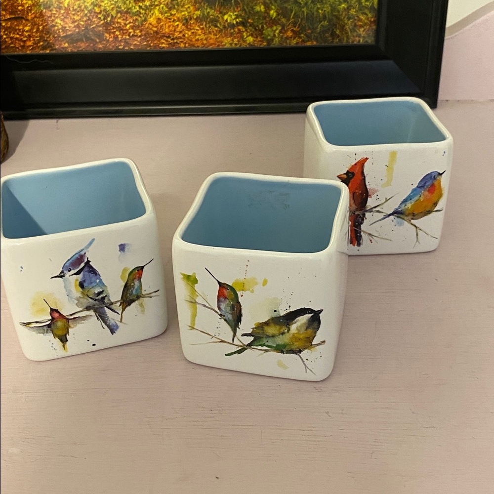 Dean Crouser Set of 3 Bird Design Ceramic Planters, nice shape